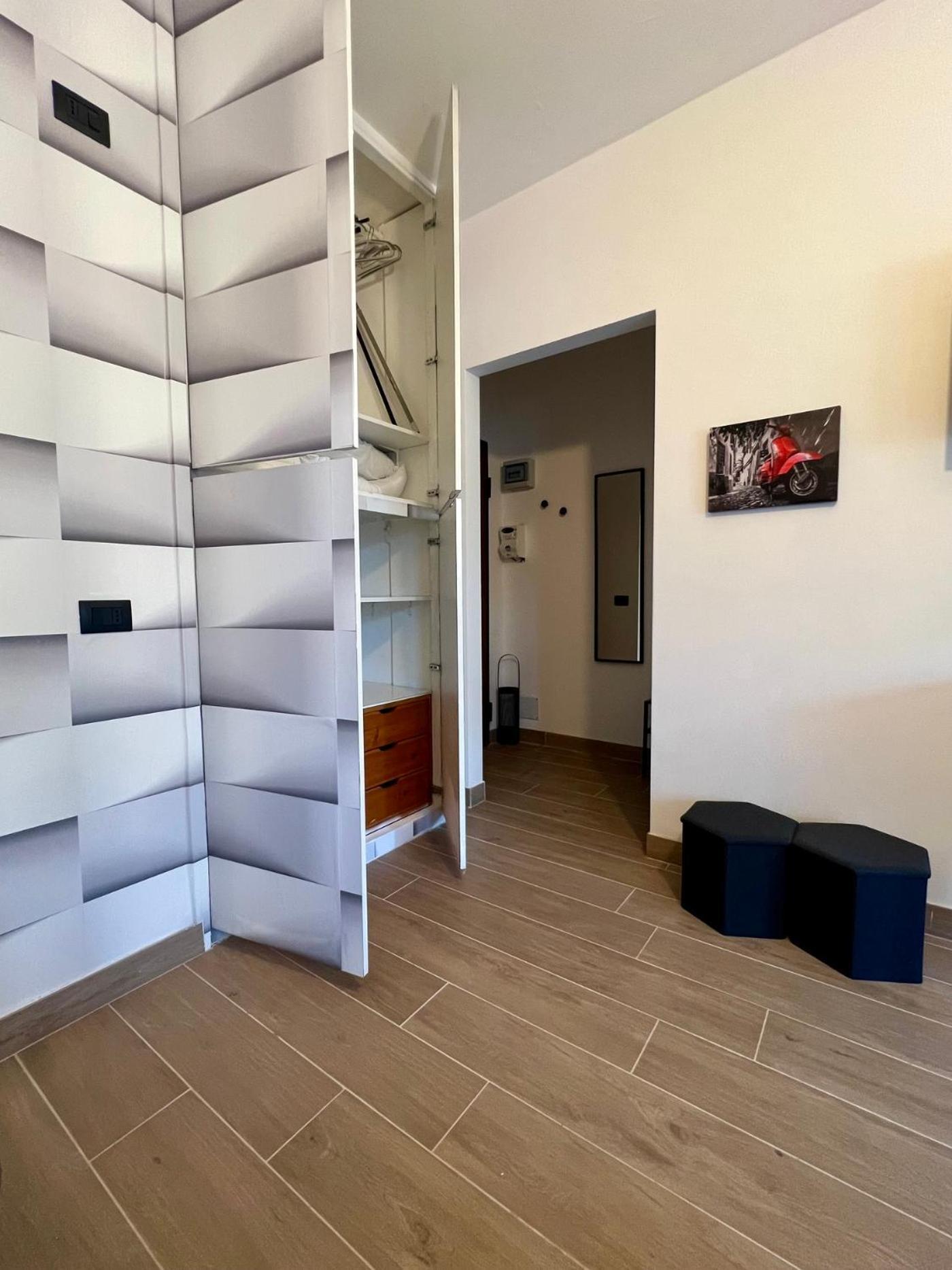 Moderno Ed Elegante Loft Con Balcone Leilighet Milano Eksteriør bilde